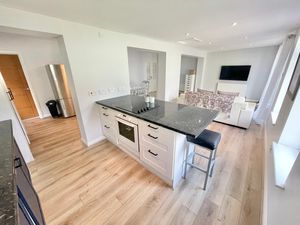 Ascot Drive Great Sutton